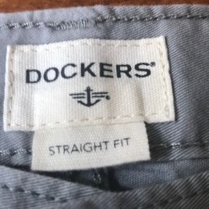 Men’s Grey Dockers W30 L30 Straight Fit